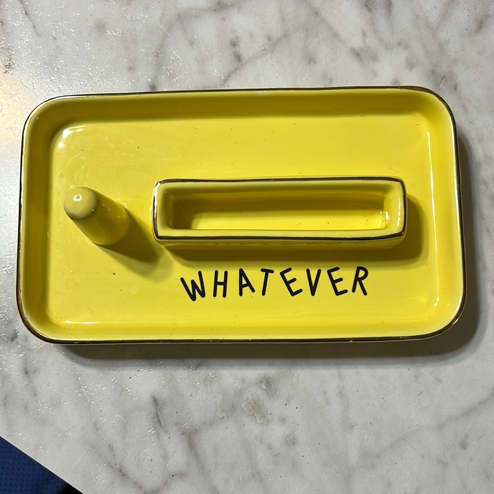 Yellow Ceramic Ring, Trinket Holder & Phone Stand NWOT
